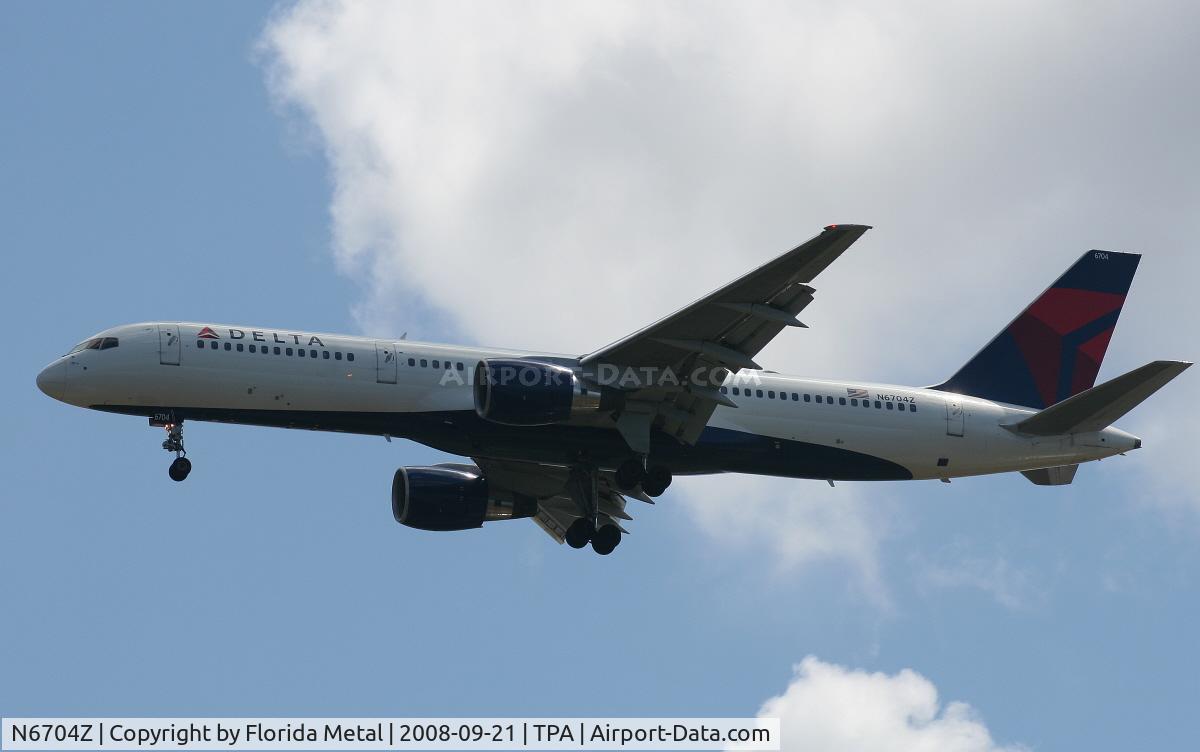 N6704Z, 2000 Boeing 757-232 C/N 30396, Delta 757-200