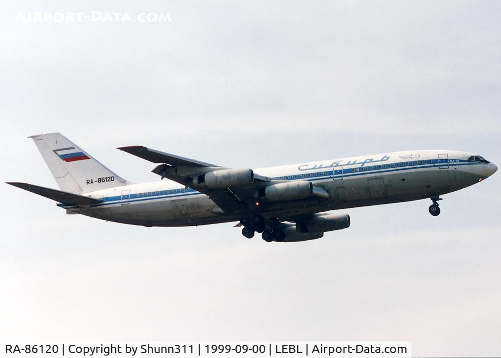 RA-86120, 1989 Ilyushin IL-86 C/N 51483209088, Landing rwy 25