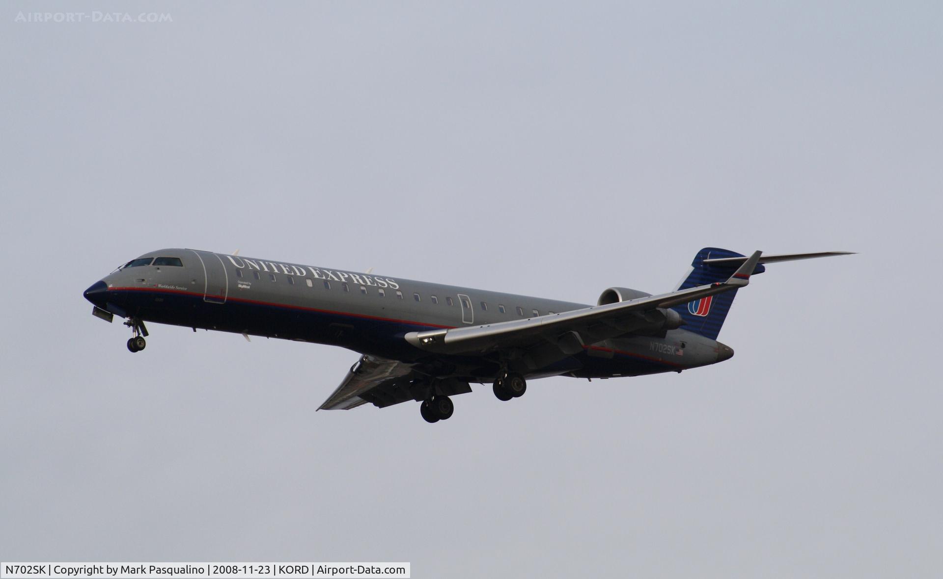 N702SK, 2004 Bombardier CRJ-701ER (CL-600-2C10) Regional Jet C/N 10136, CL-600-2C10