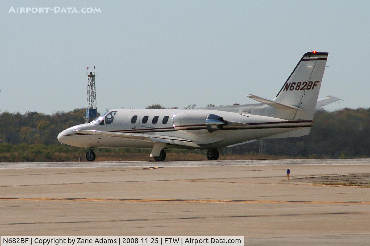 N682BF, Cessna 501 C/N 501-0682, At Meacham Field - Cessna Citation rolling!