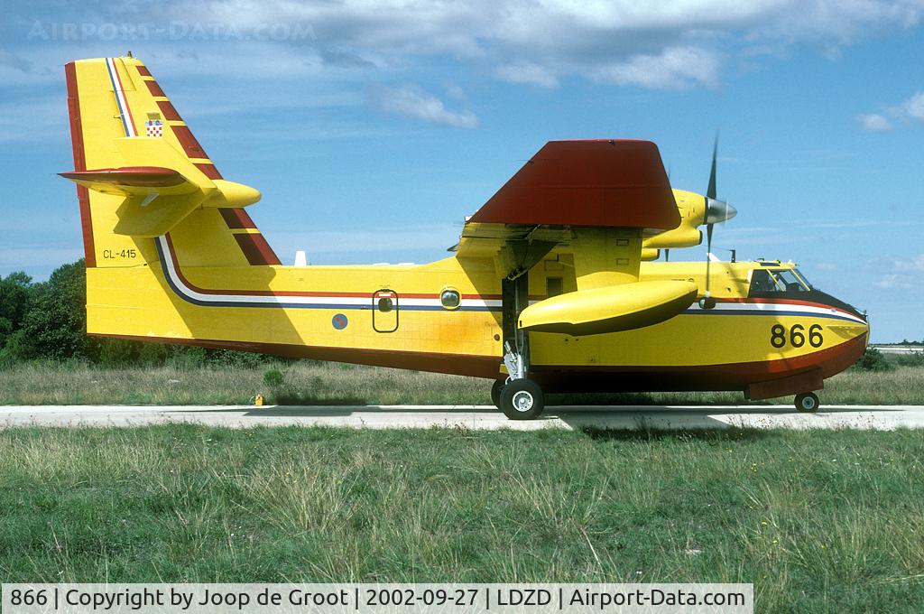 866, Canadair CL-215-6B11 CL-415 C/N 2046, This CL415 was taxiing out for a transport flight to Zagreb-Pleso. It returned later that morning.