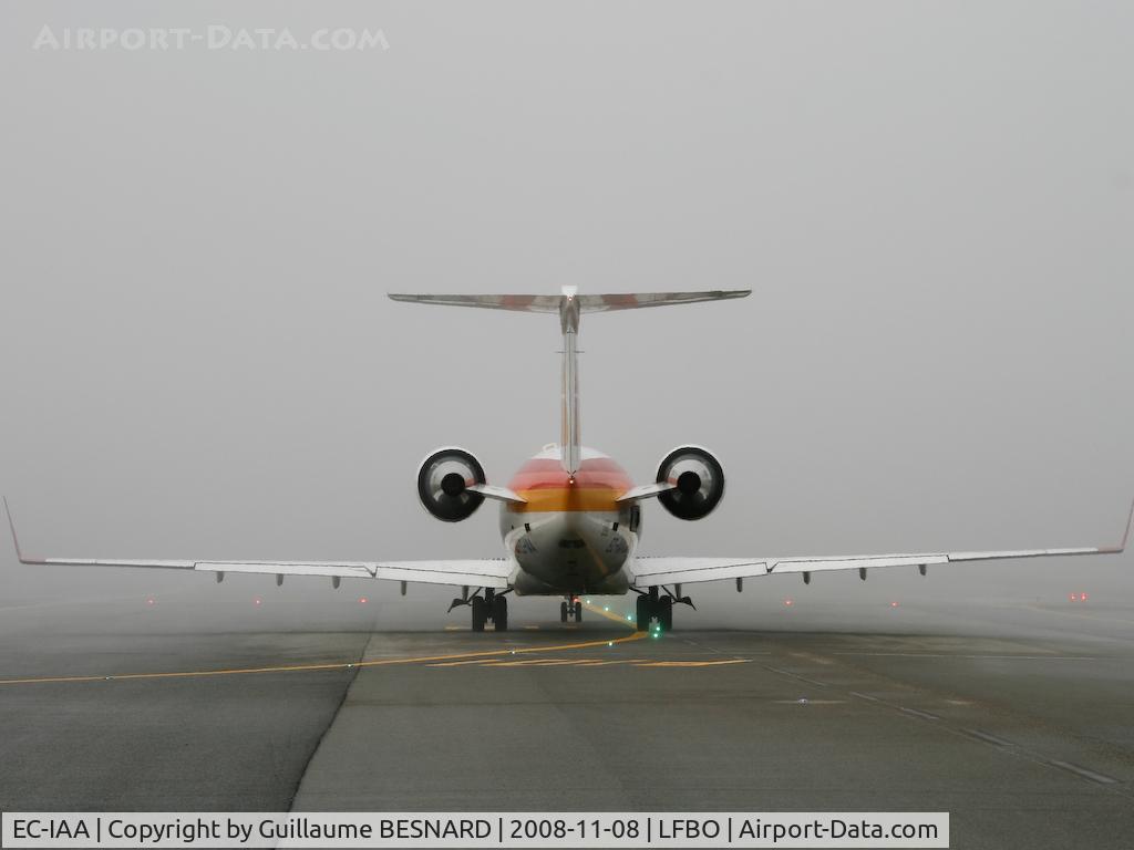 EC-IAA, Canadair CRJ-200ER (CL-600-2B19) C/N 7563, Foggy day, preparing for take-off 14R