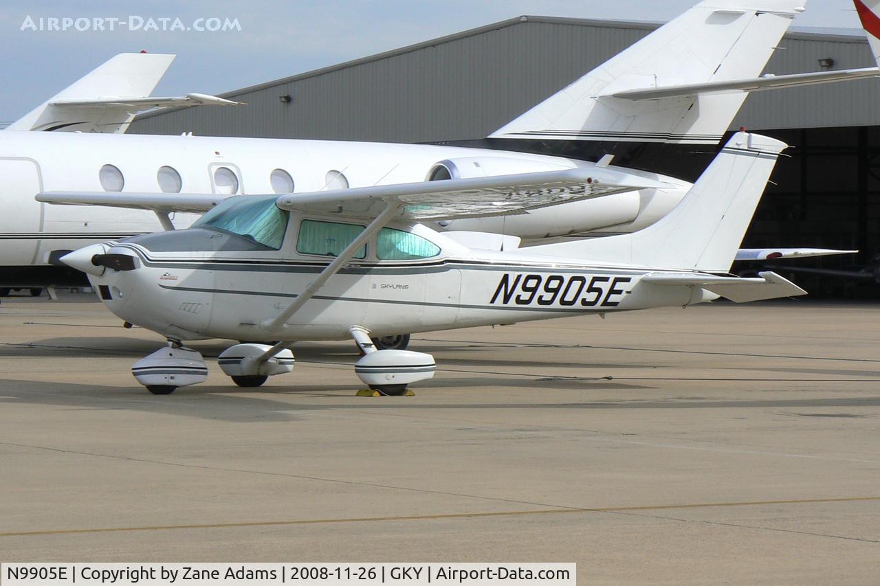 N9905E, 1985 Cessna 182R Skylane C/N 18268469, At Arlington Municipal