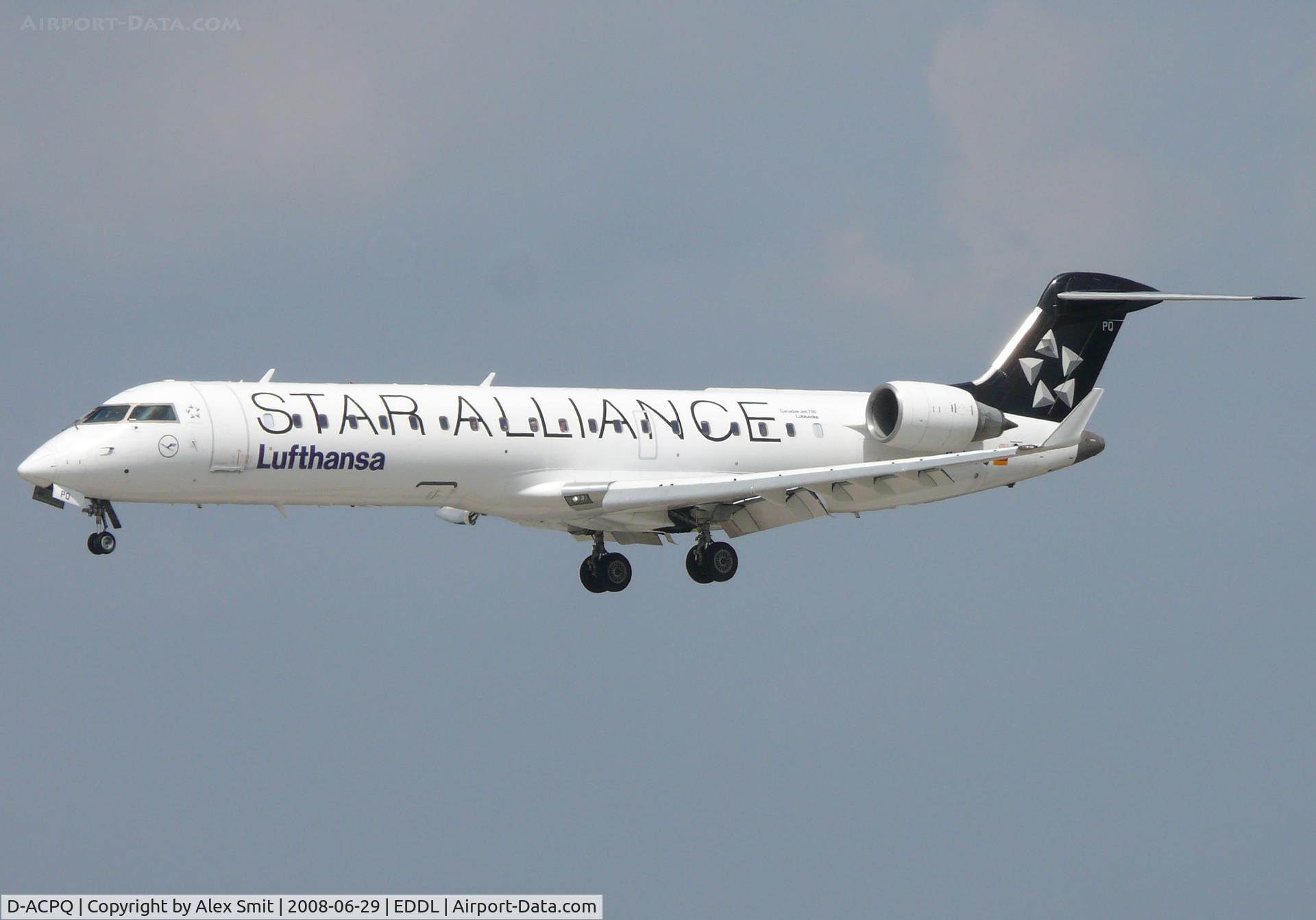 D-ACPQ, 2003 Canadair CRJ-700 (CL-600-2C10) Regional Jet C/N 10091, Canadair RJ700 D-ACPQ Lufthansa Regional in Star Alliance colors