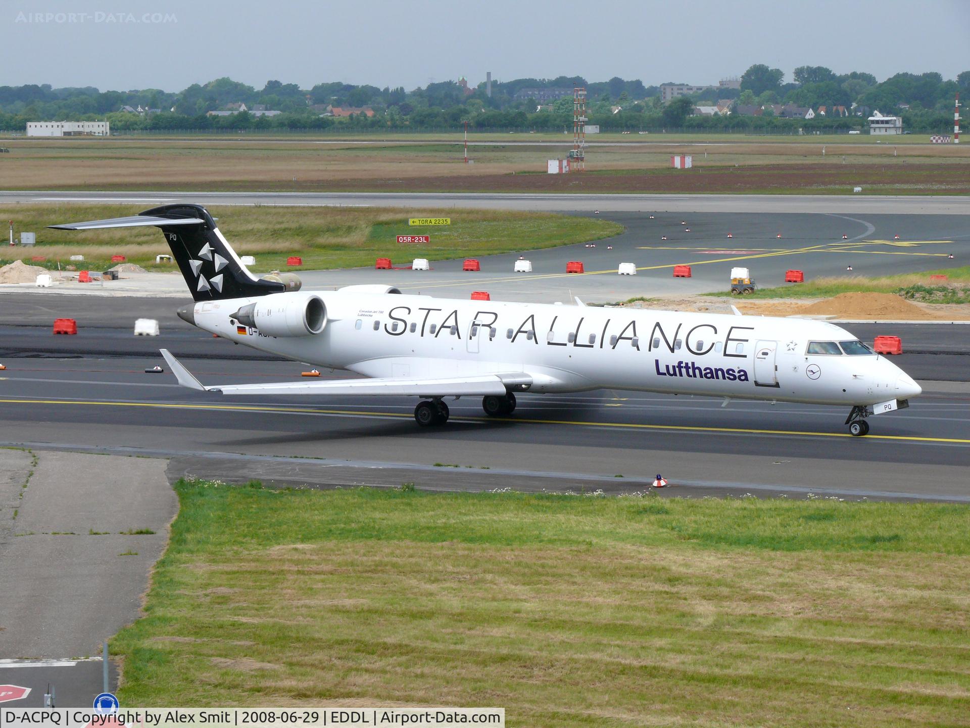 D-ACPQ, 2003 Canadair CRJ-700 (CL-600-2C10) Regional Jet C/N 10091, Canadair RJ700 D-ACPQ Lufthansa Regional in Star Alliance colors