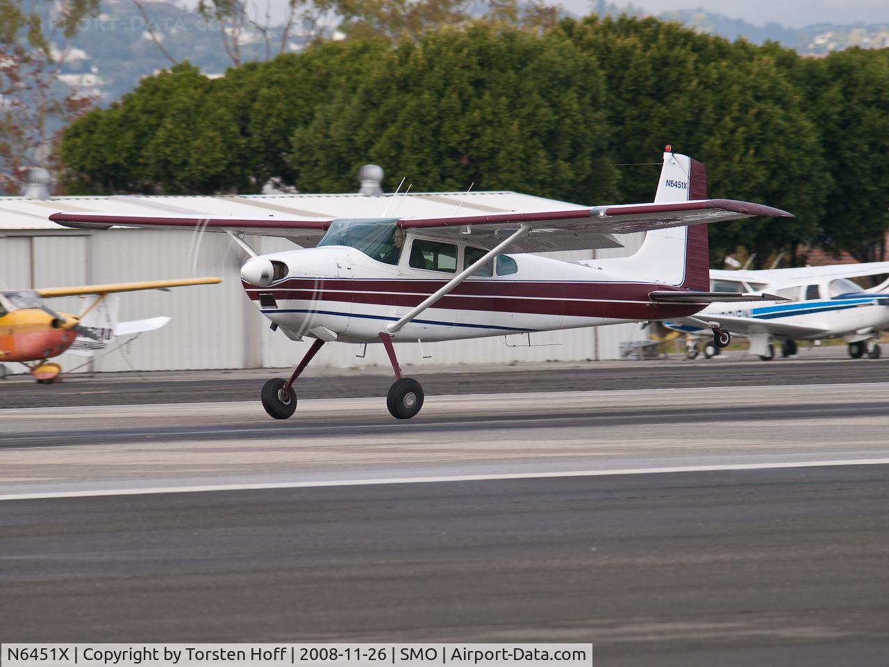 N6451X, 1960 Cessna 180D C/N 18050951, N6451X departing from RWY 21