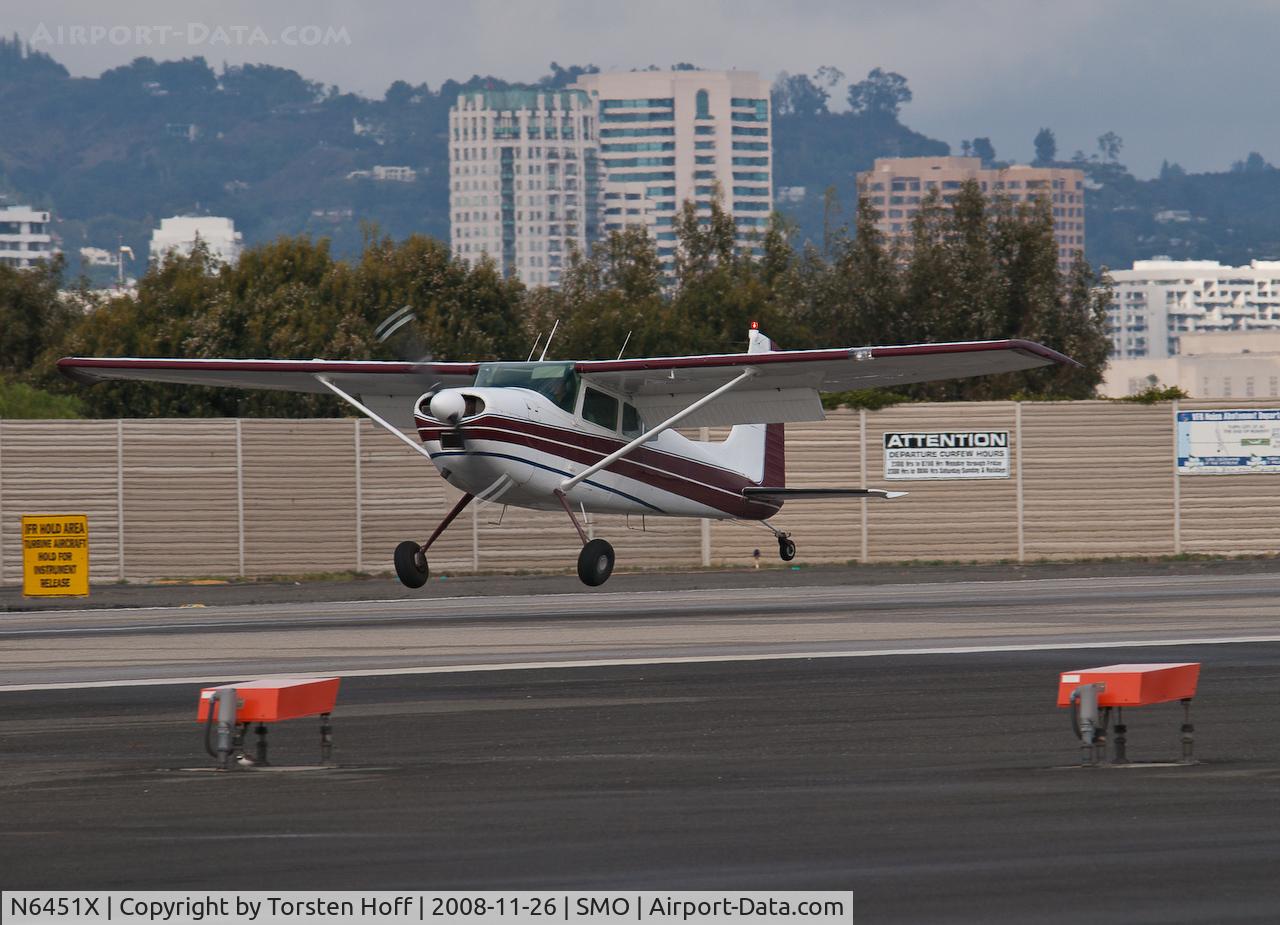 N6451X, 1960 Cessna 180D C/N 18050951, N6451X arriving on RWY 21