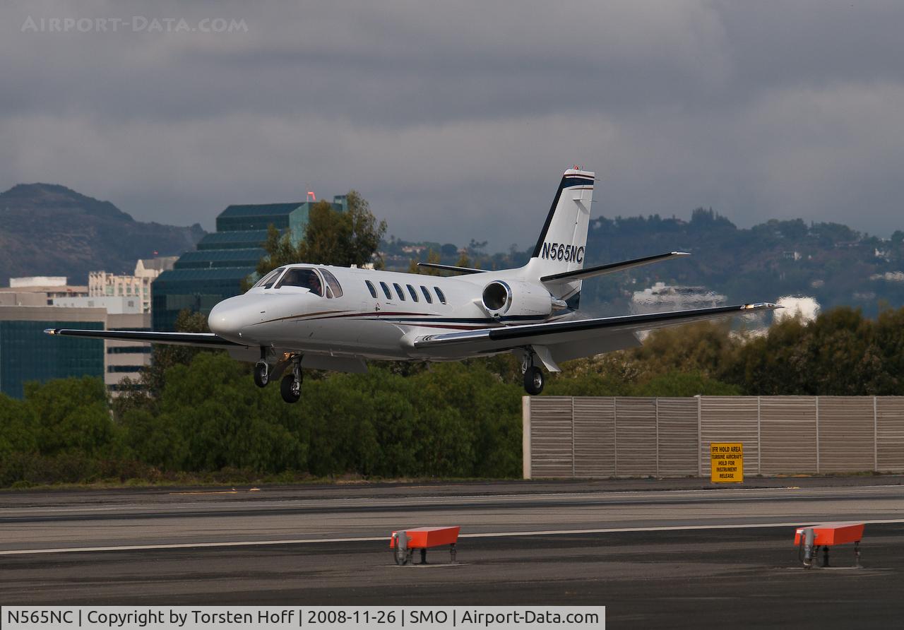 N565NC, 1987 Cessna 550 C/N 550-0565, N565NC arriving on RWY 21