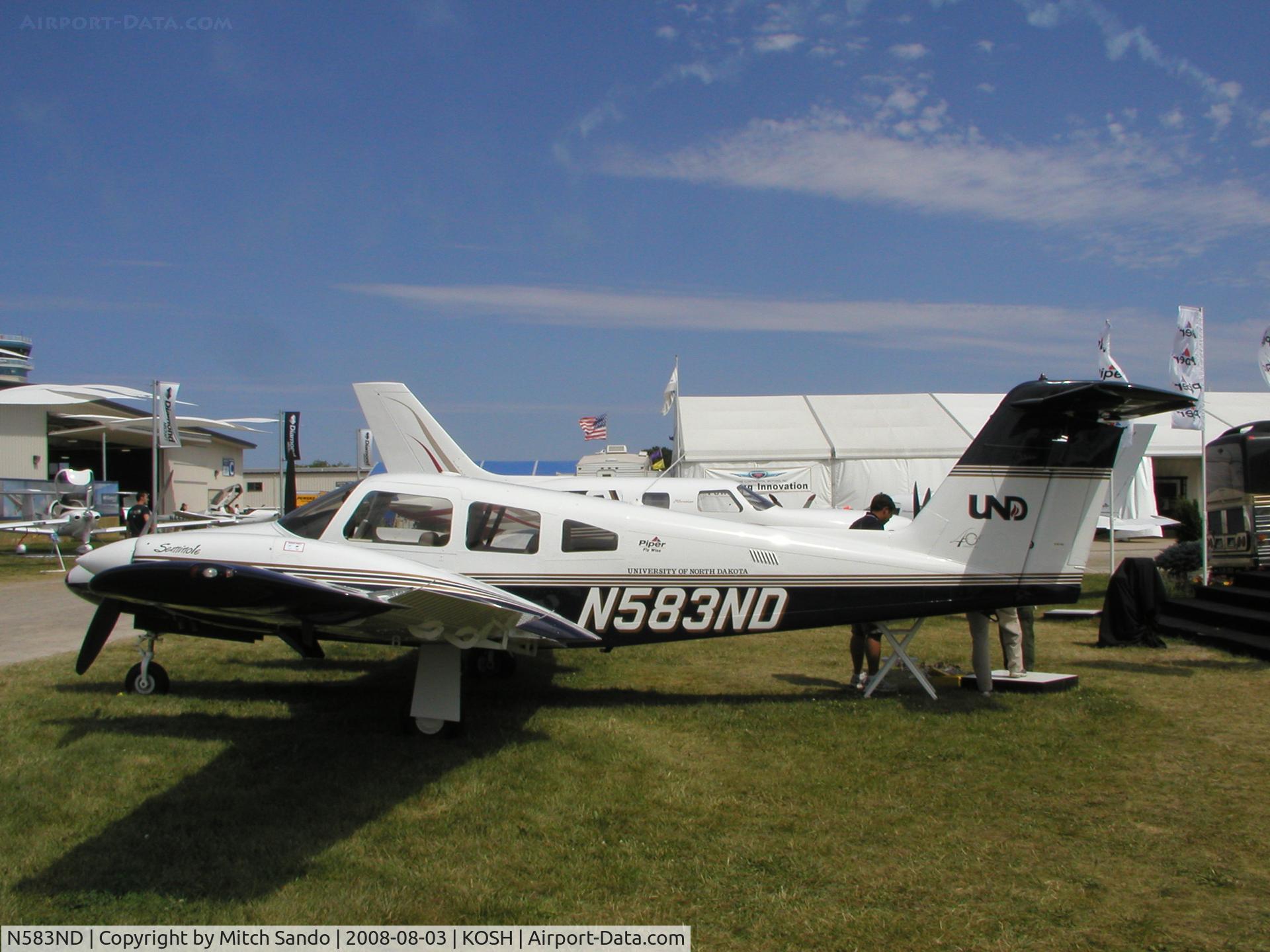 N583ND, 2008 Piper PA-44-180 Seminole C/N 4496253, EAA AirVenture 2008.