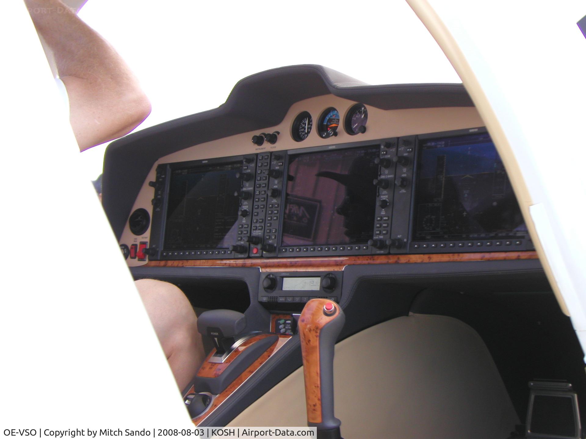 OE-VSO, 2008 Diamond DA-50 Superstar C/N 50.001, EAA AirVenture 2008.