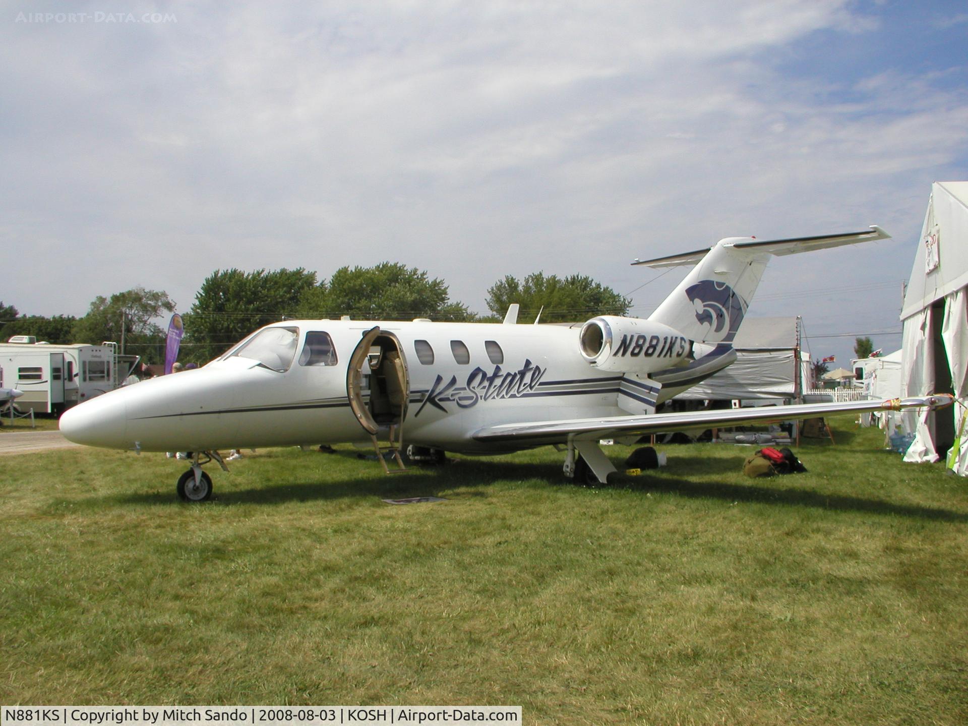 N881KS, 1999 Cessna 525 C/N 525-0300, EAA AirVenture 2008.