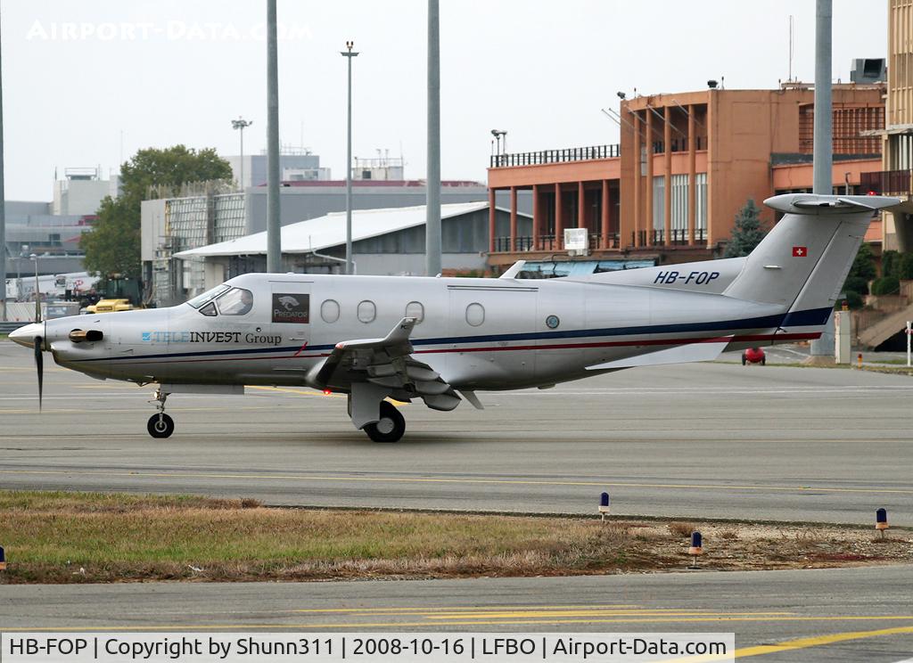 HB-FOP, 1999 Pilatus PC-12/45 C/N 291, Rolling holding point rwy 32R for departure...