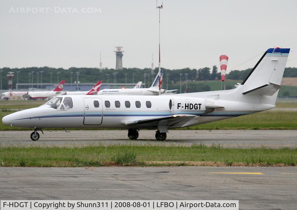 F-HDGT, 1990 Cessna 550 Citation II C/N 550-0634, Rolling holding point rwy 32R for departure...