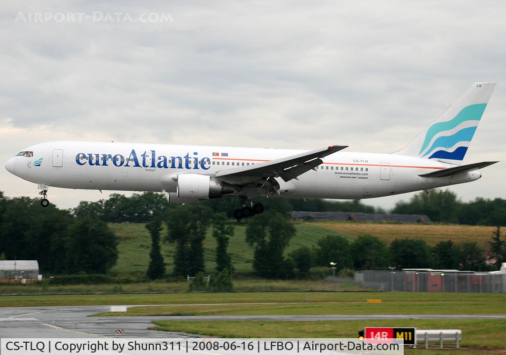 CS-TLQ, 1993 Boeing 767-3Y0/ER C/N 26205, Landing rwy 14R...
