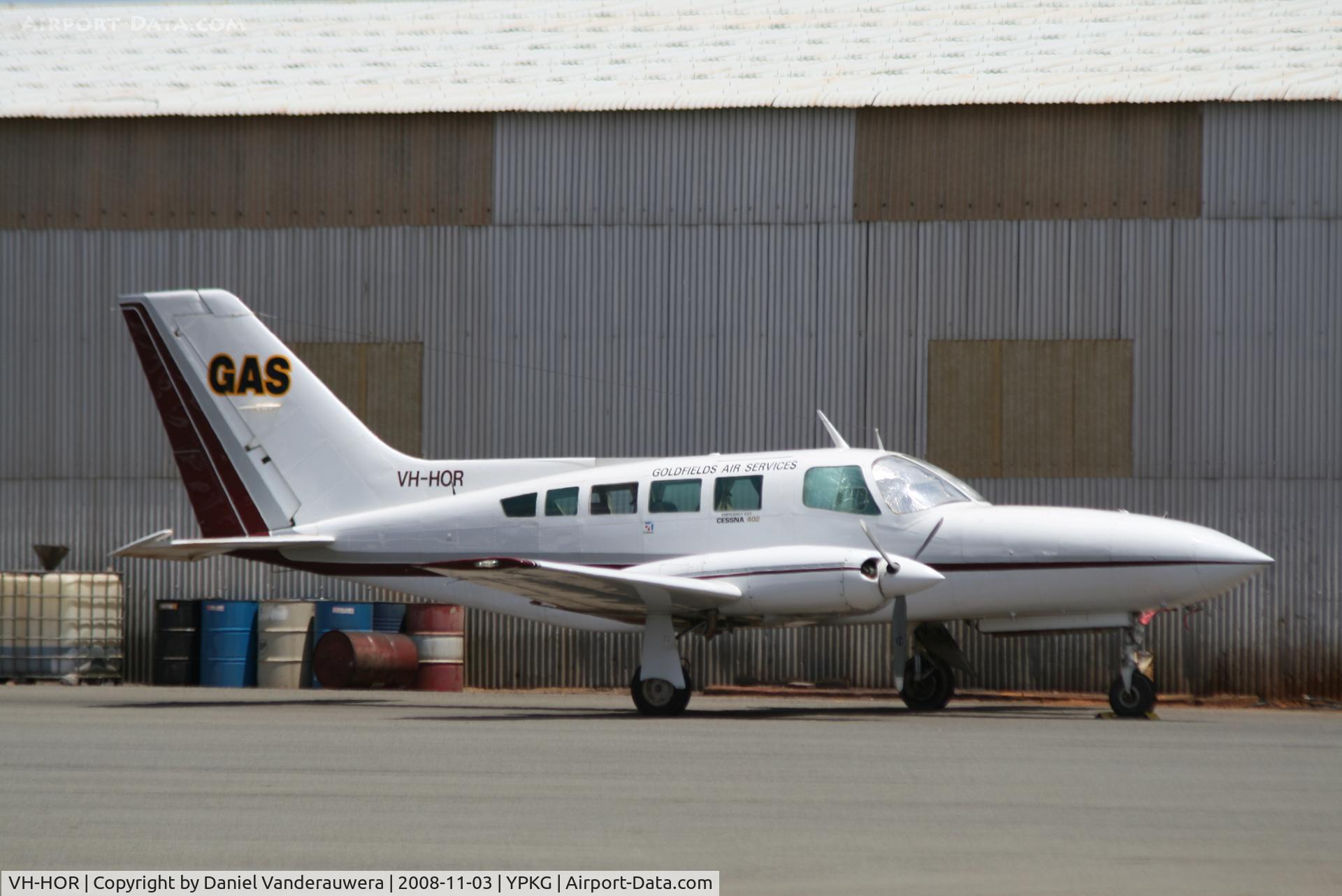 VH-HOR, Cessna 402C C/N 402C0108, Parked on apron