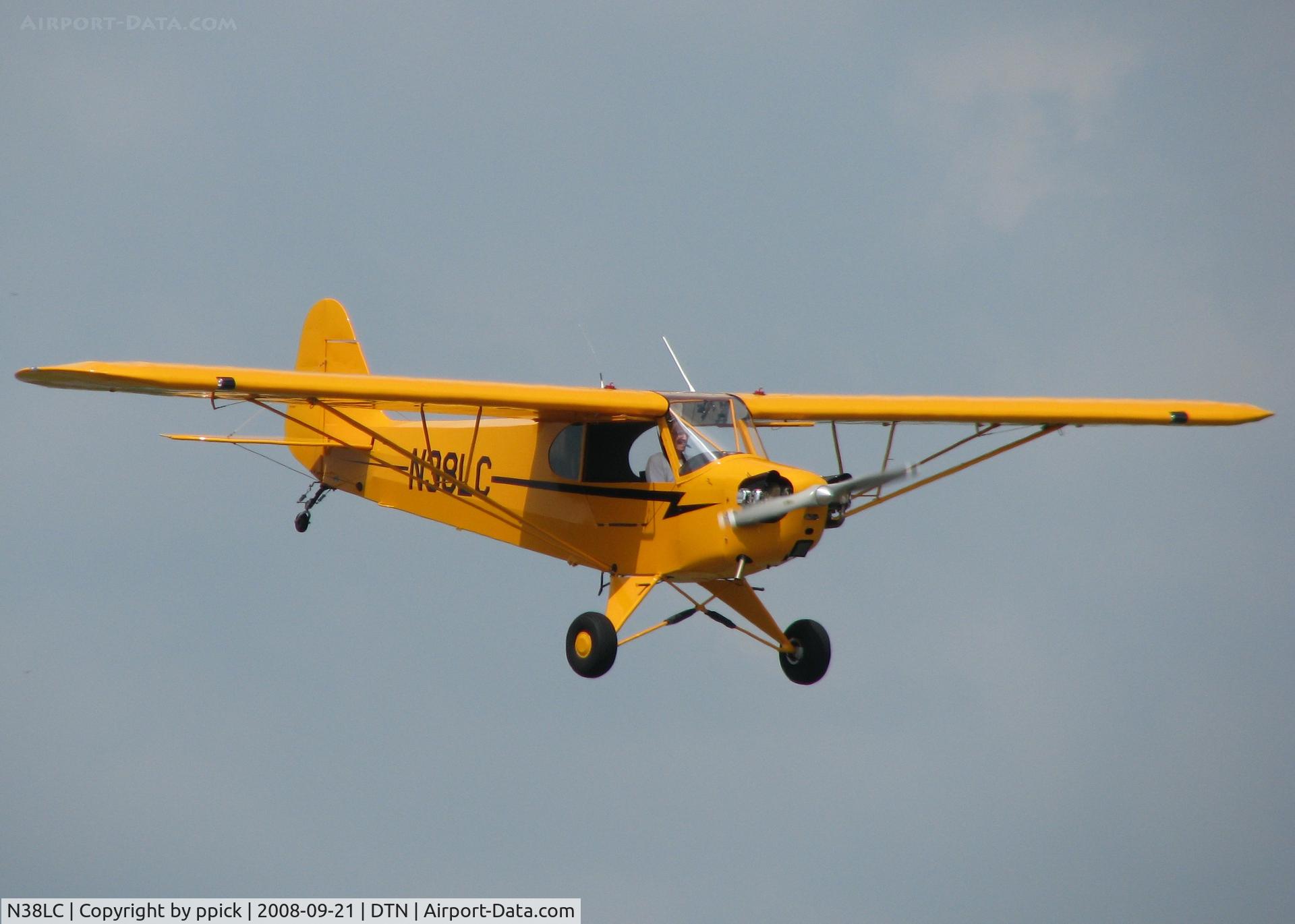 N38LC, 2008 American Legend AL3 C/N AL-1118, Landing at Downtown Shreveport.