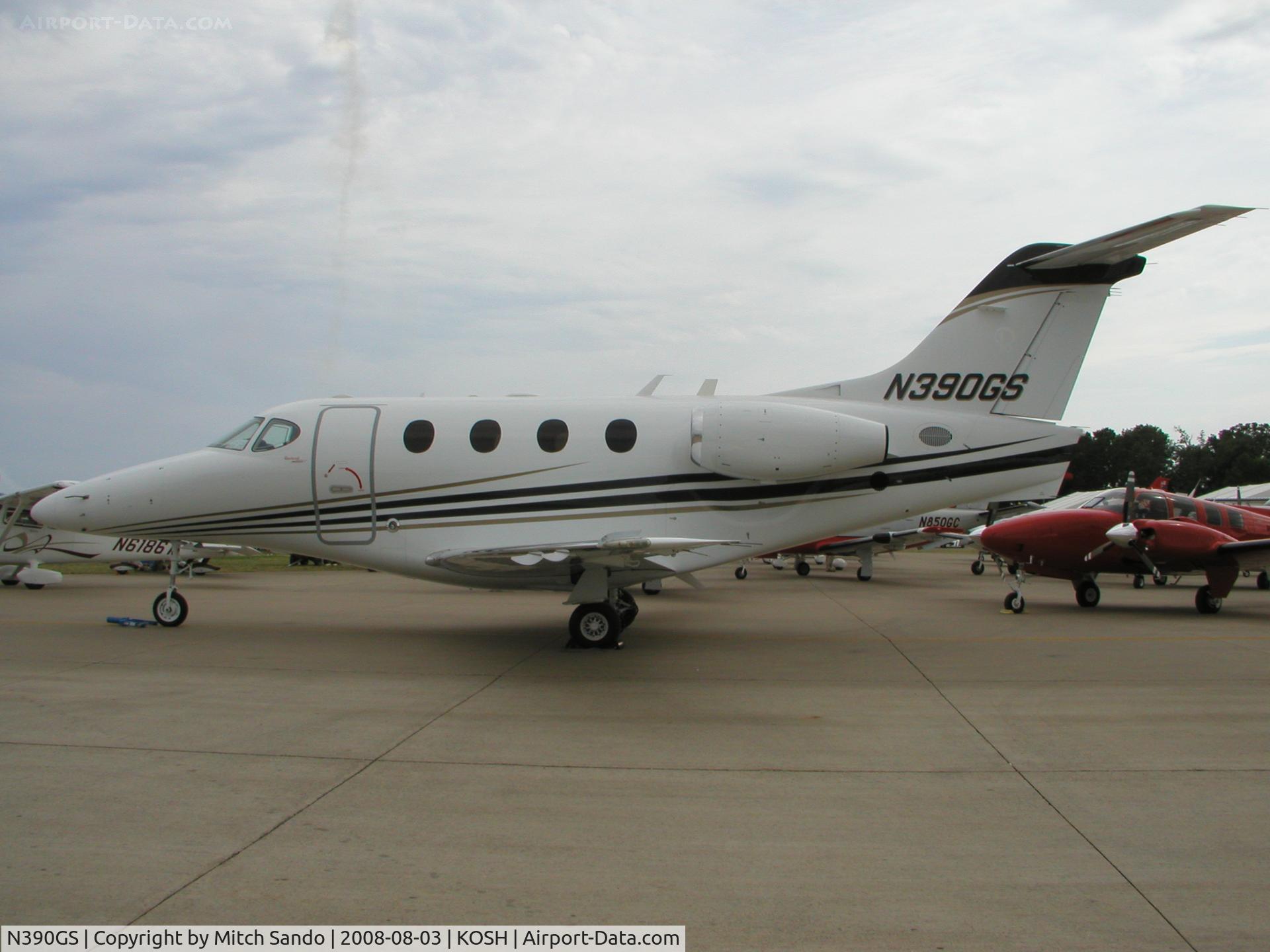 N390GS, 2008 Hawker Beechcraft Corp 390 C/N RB-231, EAA AirVenture 2008.