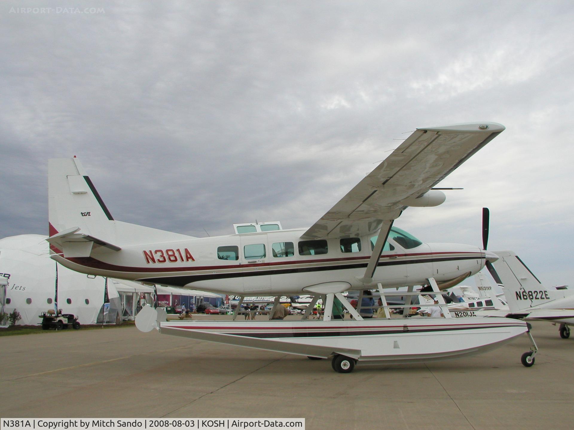 N381A, 2001 Cessna 208 C/N 20800339, EAA AirVenture 2008.