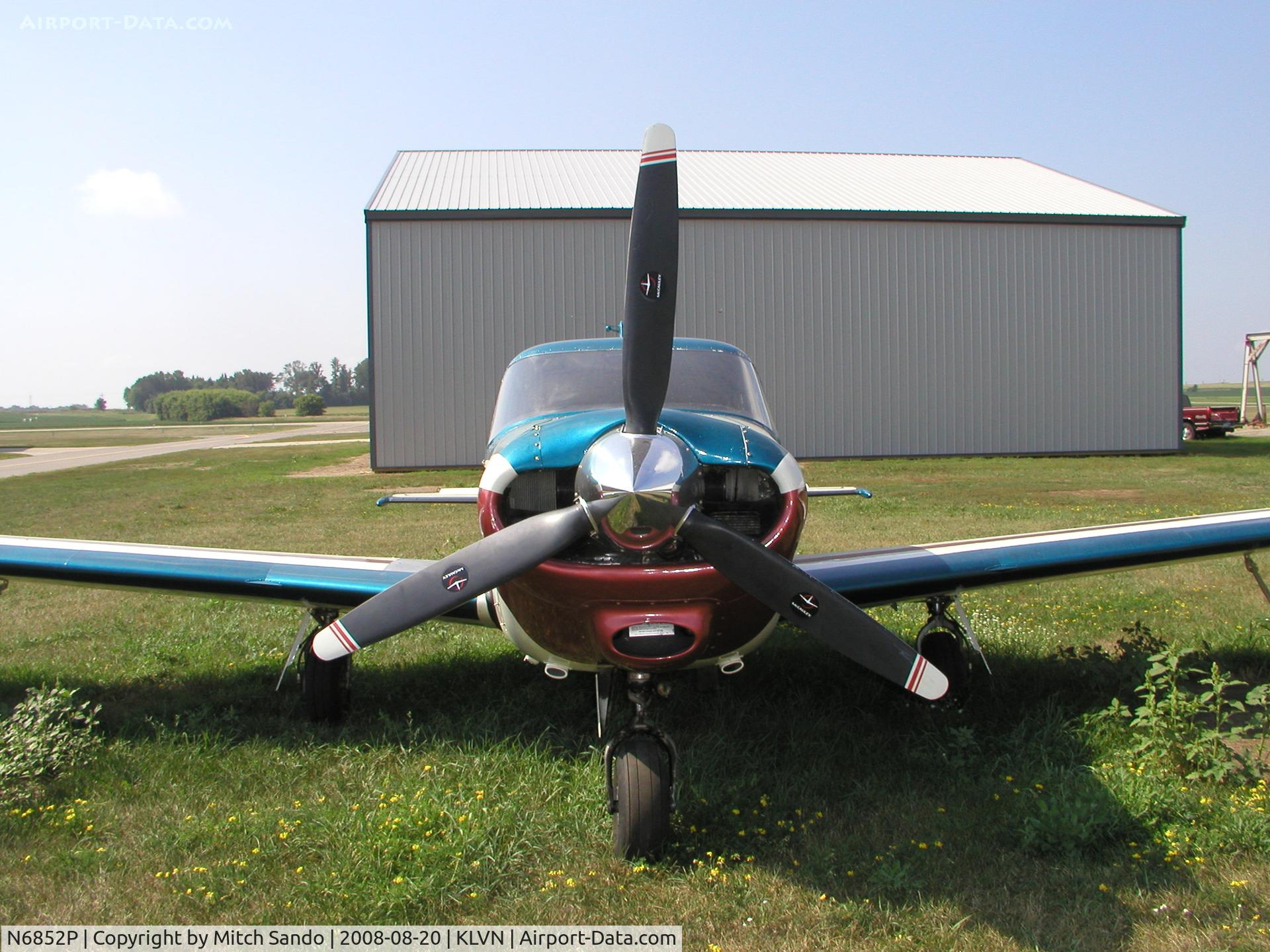 N6852P, 1960 Piper PA-24-250 Comanche C/N 24-1986, Tied down at Airlake.