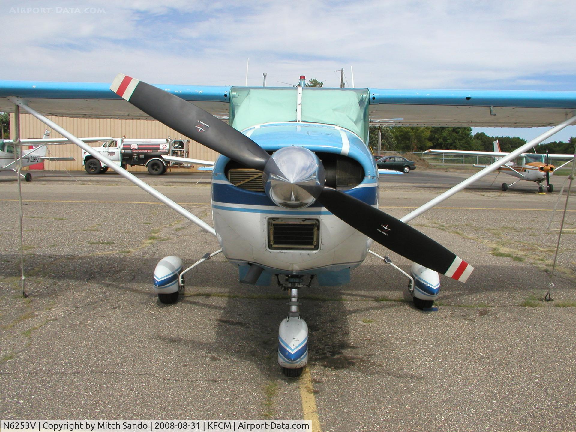 N6253V, 1960 Cessna 182C Skylane C/N 52950, Parked on the ramp at Thunderbird.