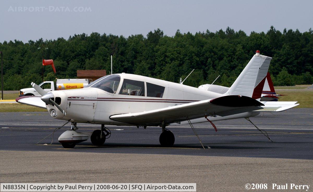 N8835N, Piper PA-28-140 C/N 28-25685, In for a visit it seems