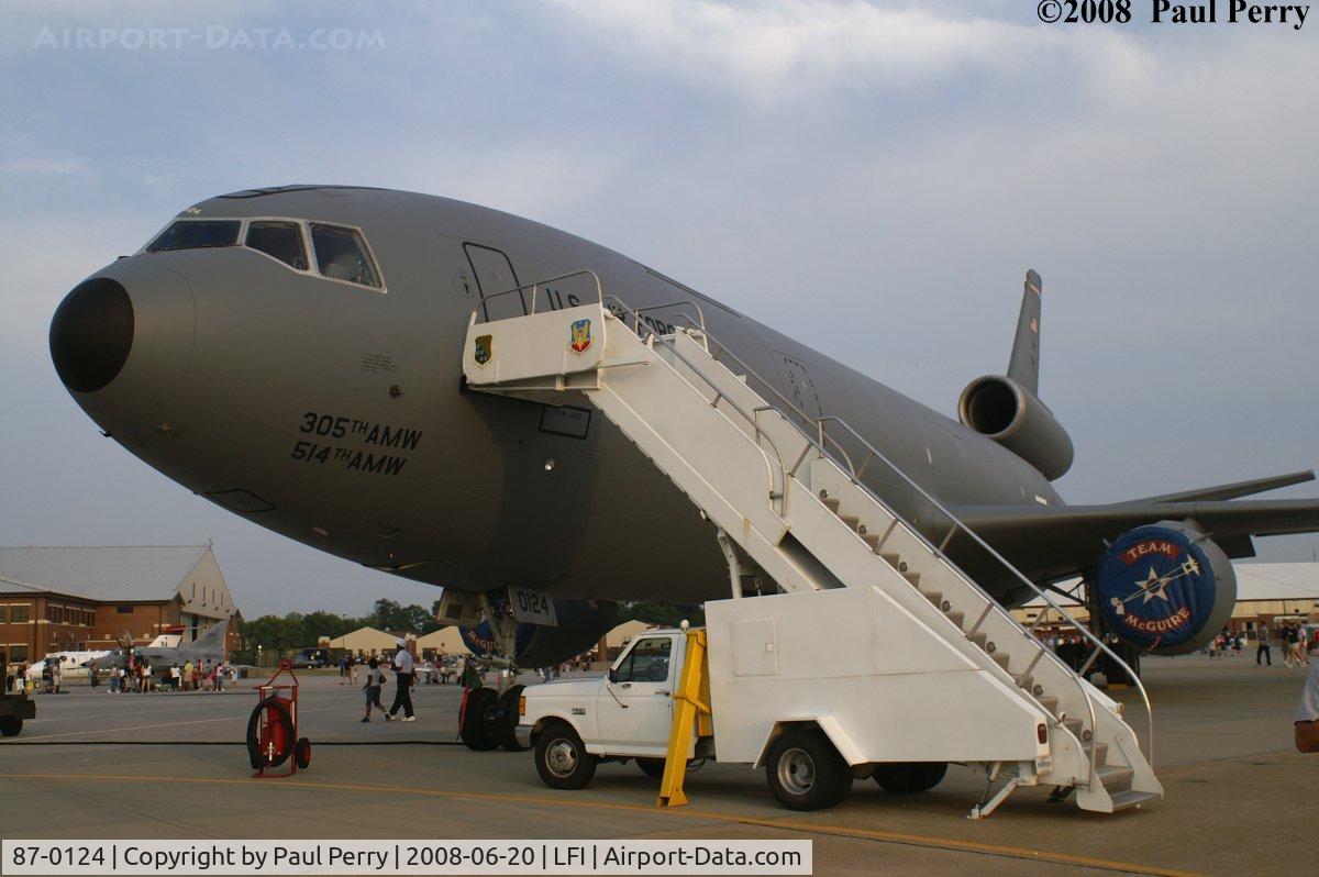 87-0124, 1987 McDonnell Douglas KC-10A Extender C/N 48310, Air-staris in place, ready to be shown off