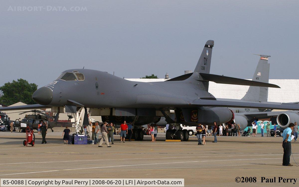 85-0088, Rockwell B-1B Lancer C/N 48, No nose art now, but was once 