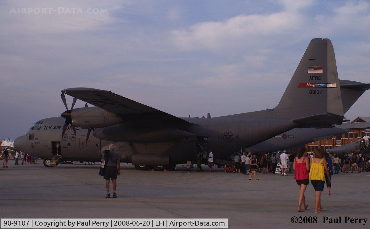 90-9107, 1990 Lockheed C-130H Hercules C/N 382-5238, One thing about the Hercs, you never know who's bringing them.  Thanks to the Air Force Reserve for this one