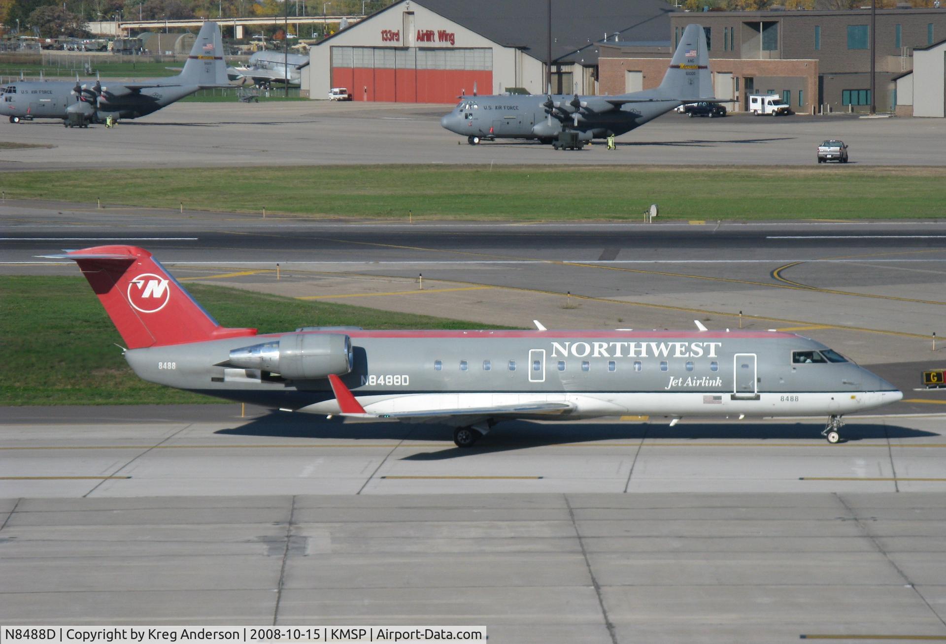 N8488D, 2001 Bombardier CRJ-200LR (CL-600-2B19) C/N 7488, 