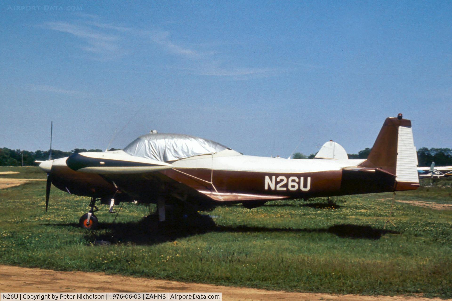 N26U, 1946 North American Navion (NA-145) C/N NAV-4-333, Based in 1976 at Zahns Airport, Amityville, NY - now closed