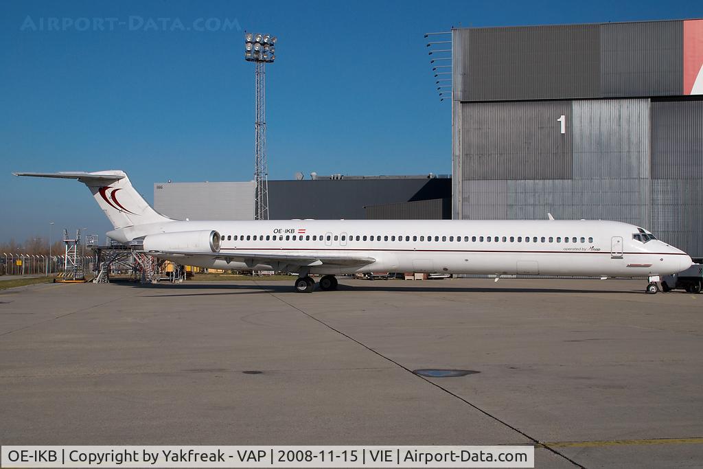 OE-IKB, 1986 McDonnell Douglas MD-83 (DC-9-83) C/N 49448, Map Jets MD80