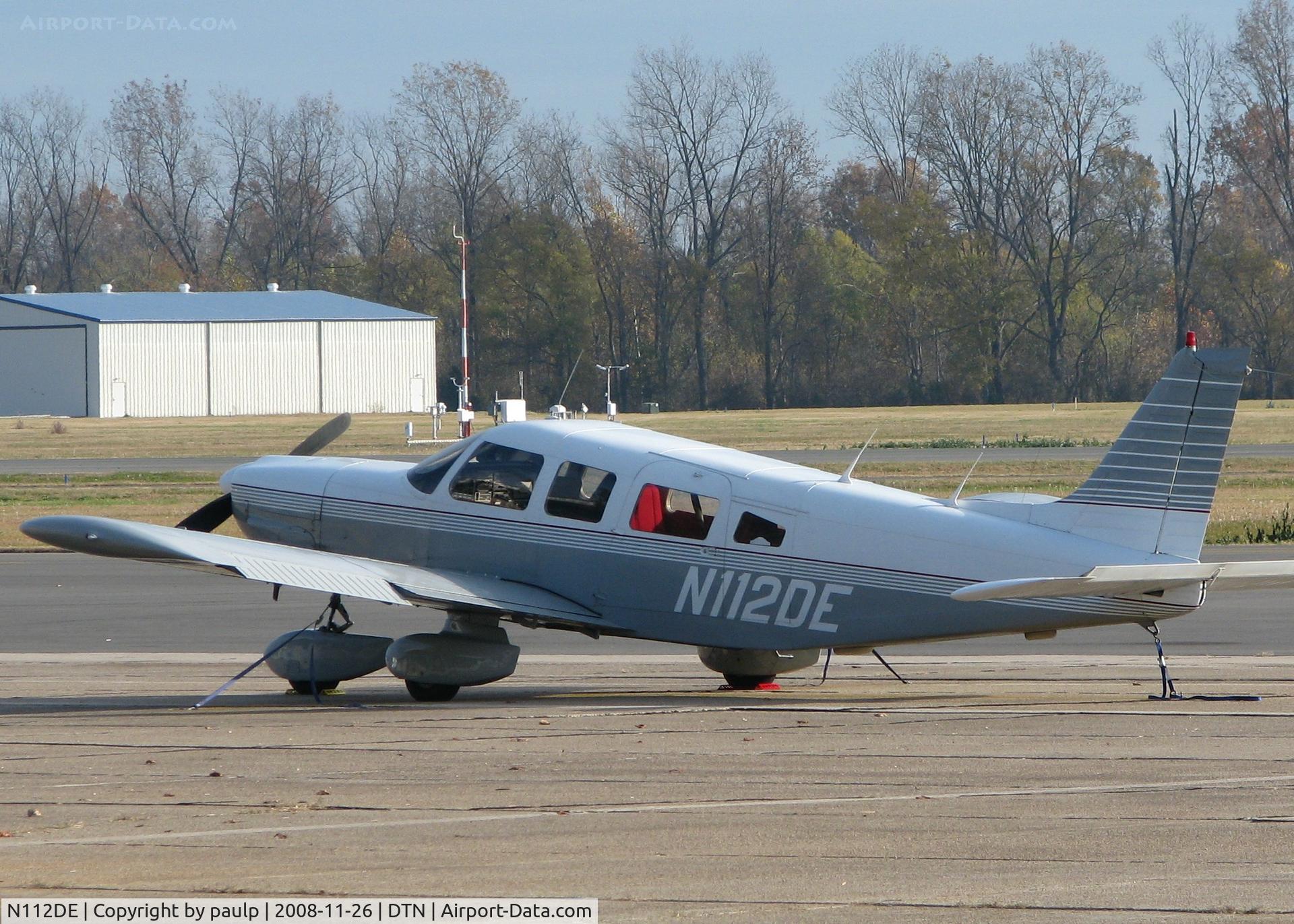 N112DE, 1979 Piper PA-32-300 Cherokee Six C/N 32-7940044, Parked at Downtown Shreveport.