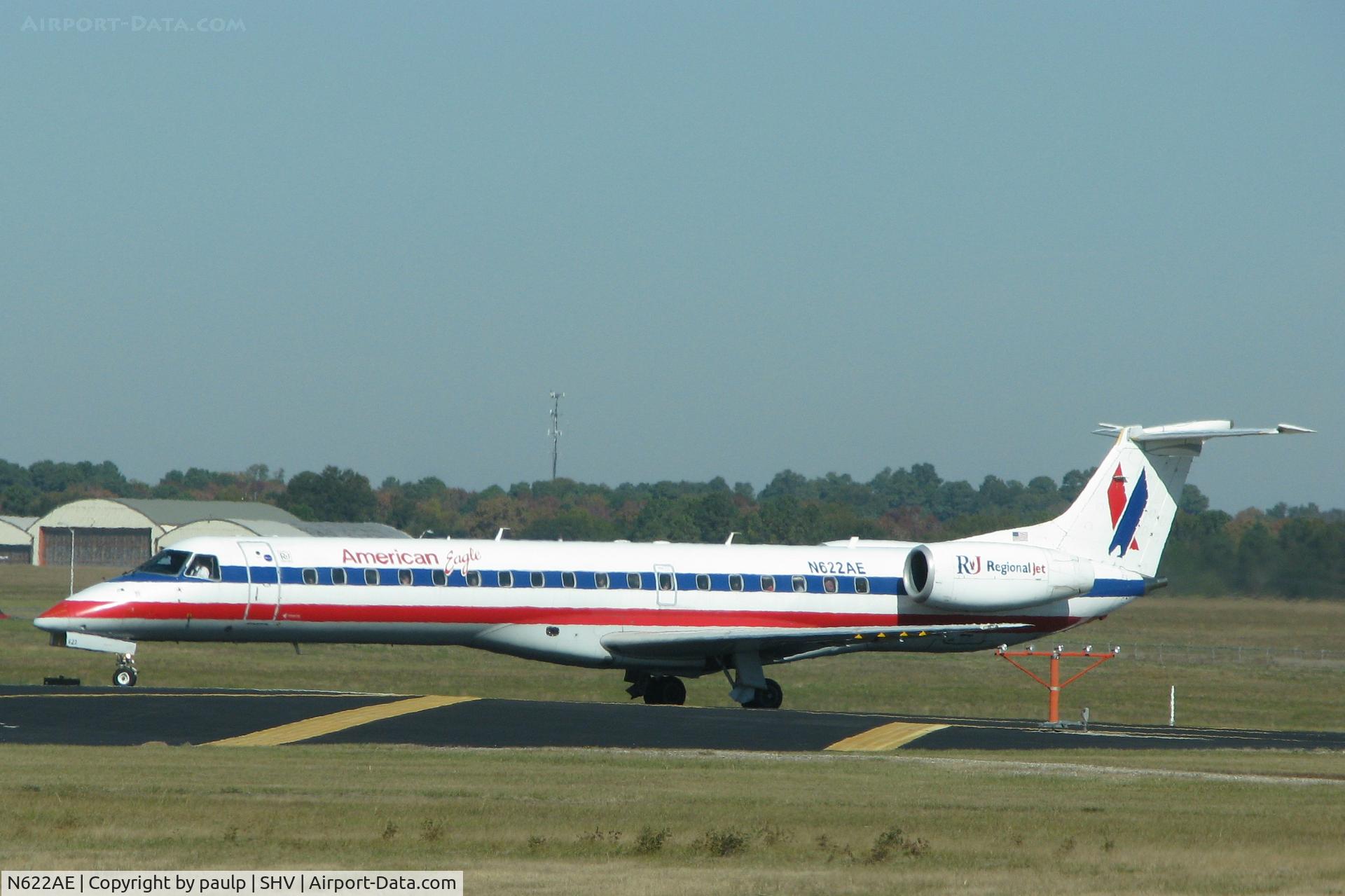 N622AE, 1999 Embraer ERJ-145LR (EMB-145LR) C/N 145108, About to take off from Shreveport Regional.