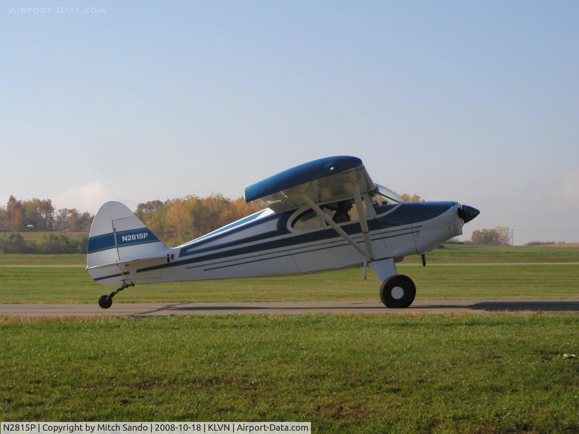 N2815P, 1955 Piper PA-22-150 C/N 22-3108, Taxiing to Runway 12.