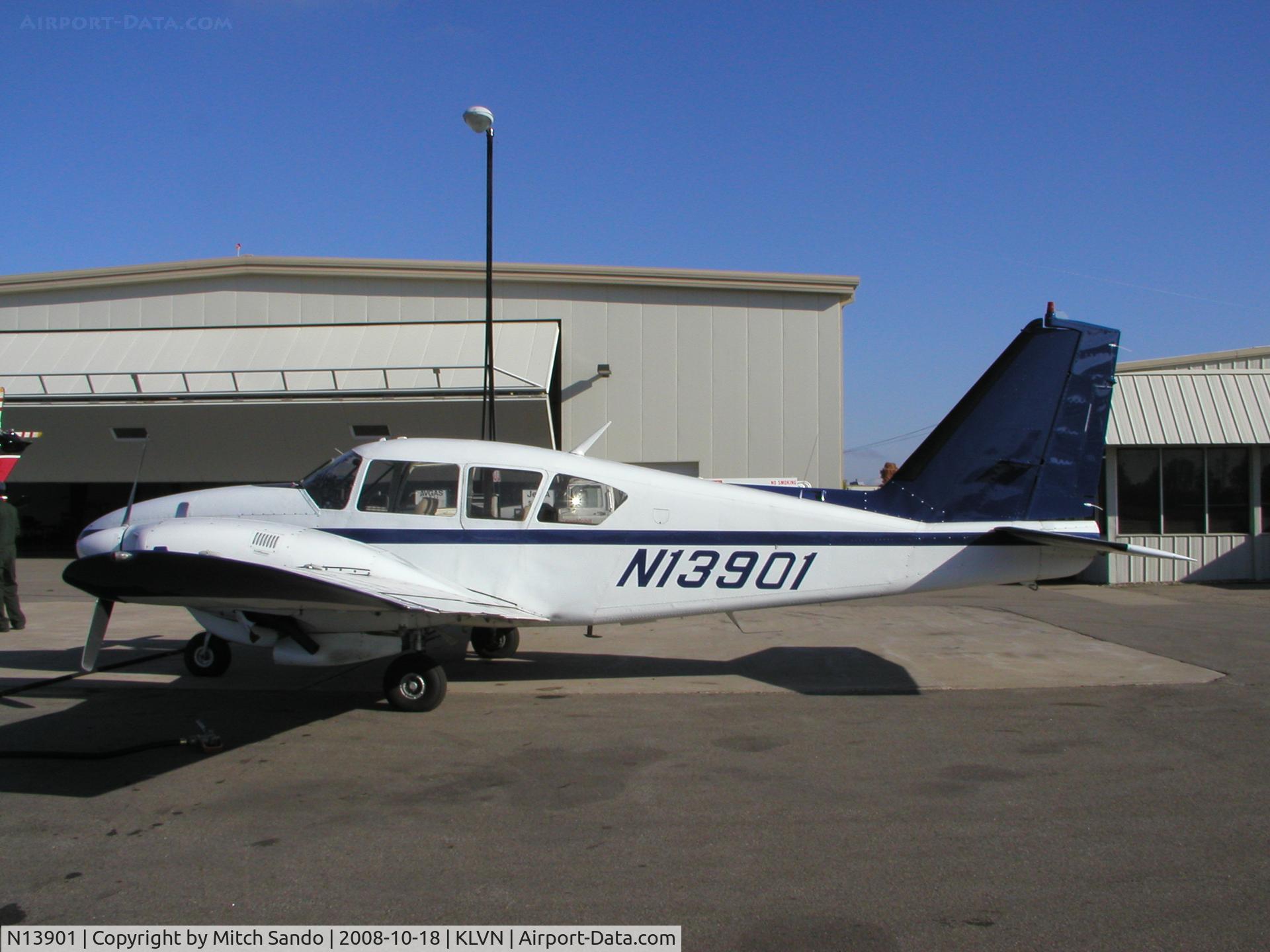 N13901, 1970 Piper PA-23-250 Aztec C/N 27-4533, Parked at the fuel pumps.