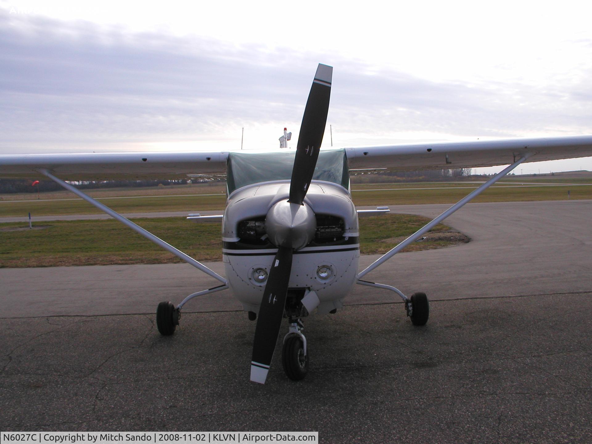 N6027C, 1978 Cessna R182 Skylane RG C/N R18200358, Parked on the ramp at Airlake.