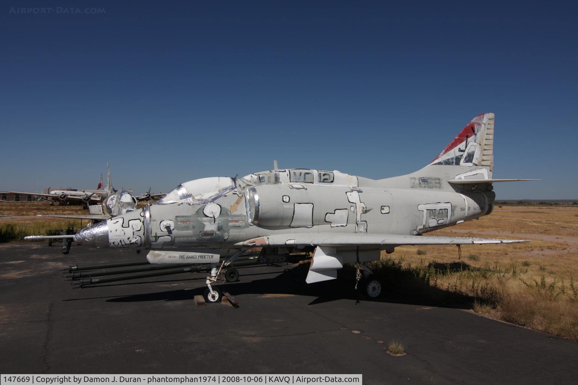 147669, Douglas A-4L Skyhawk C/N 12433, In storage at Marana Airport