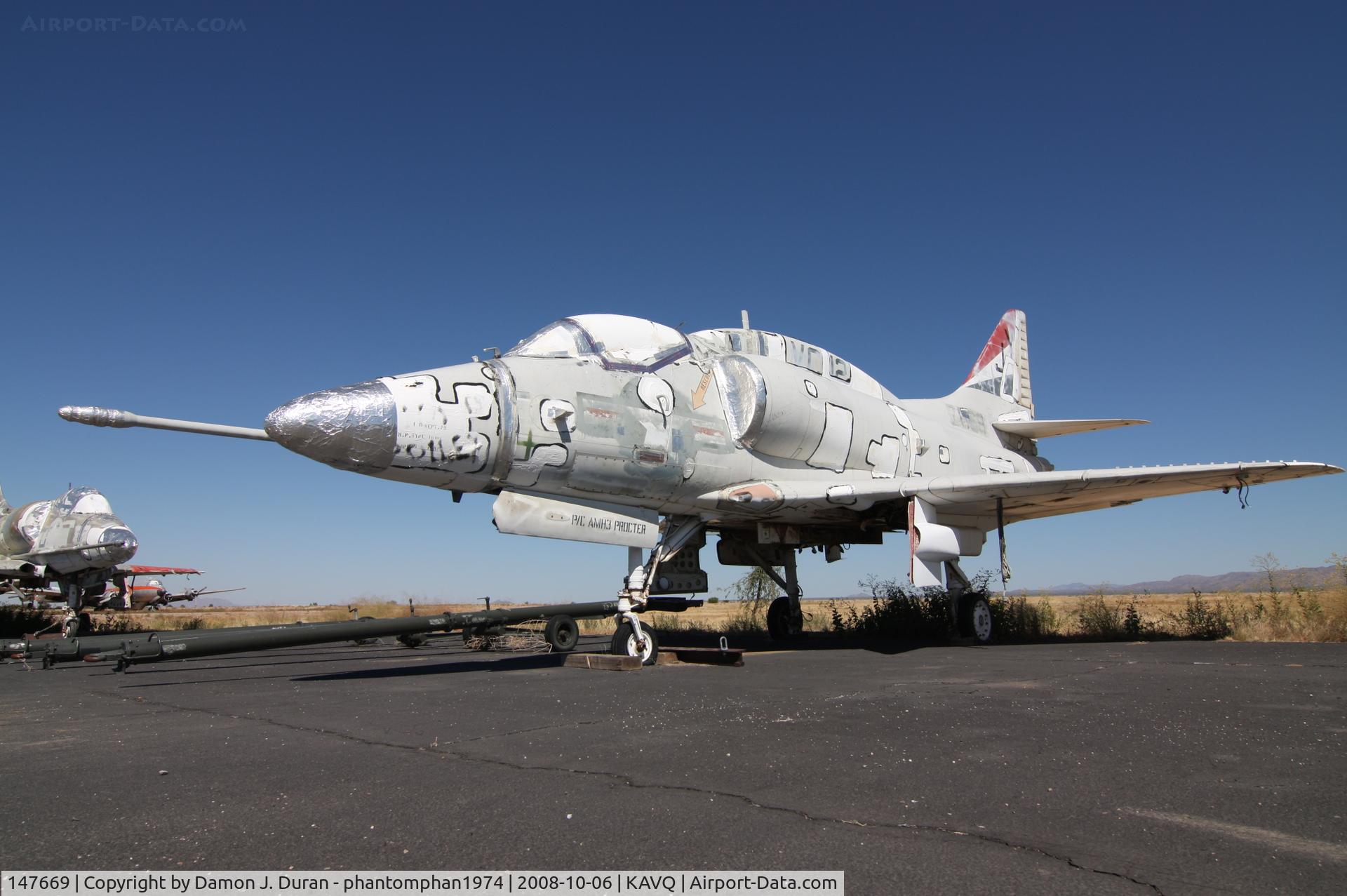 147669, Douglas A-4L Skyhawk C/N 12433, In storage at Marana Airport