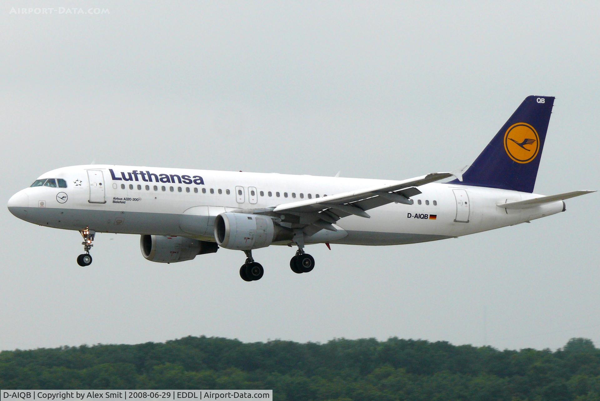 D-AIQB, 1991 Airbus A320-211 C/N 0200, Airbus Industries A320-211 D-AIQB Lufthansa
