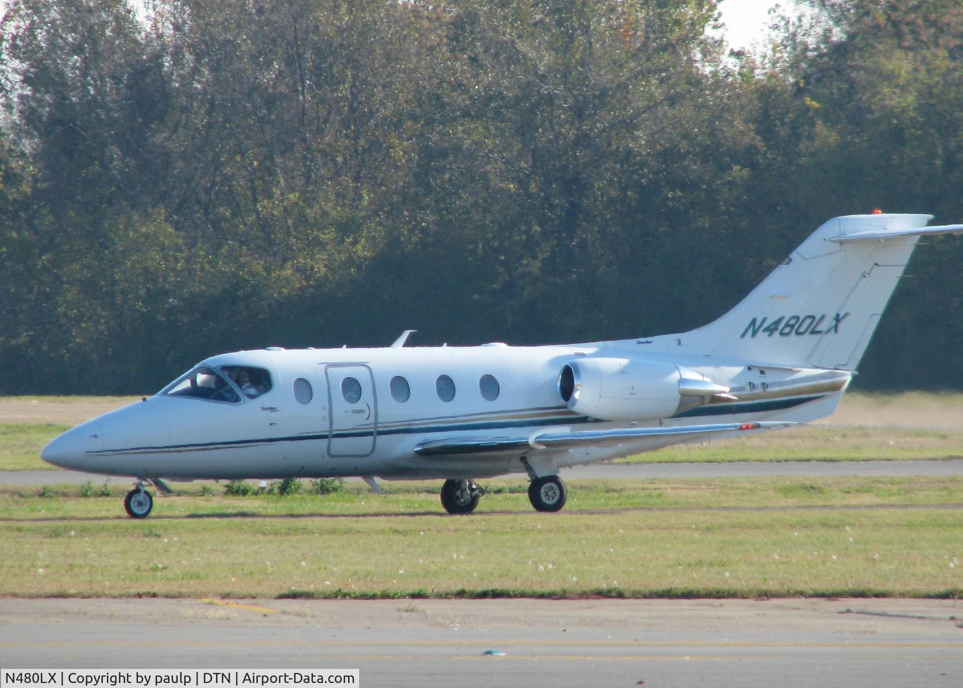 N480LX, Raytheon Aircraft Company 400A C/N RK-398, Just landed at Downtown Shreveport.