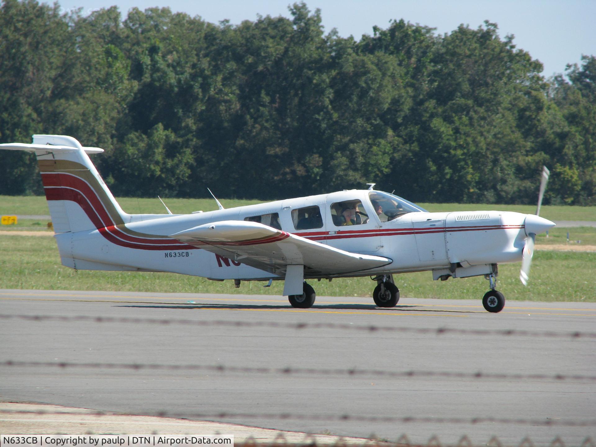 N633CB, 1978 Piper PA-32RT-300T Turbo Lance II C/N 32R-7887158, Taxiing at Downtown Shreveport.