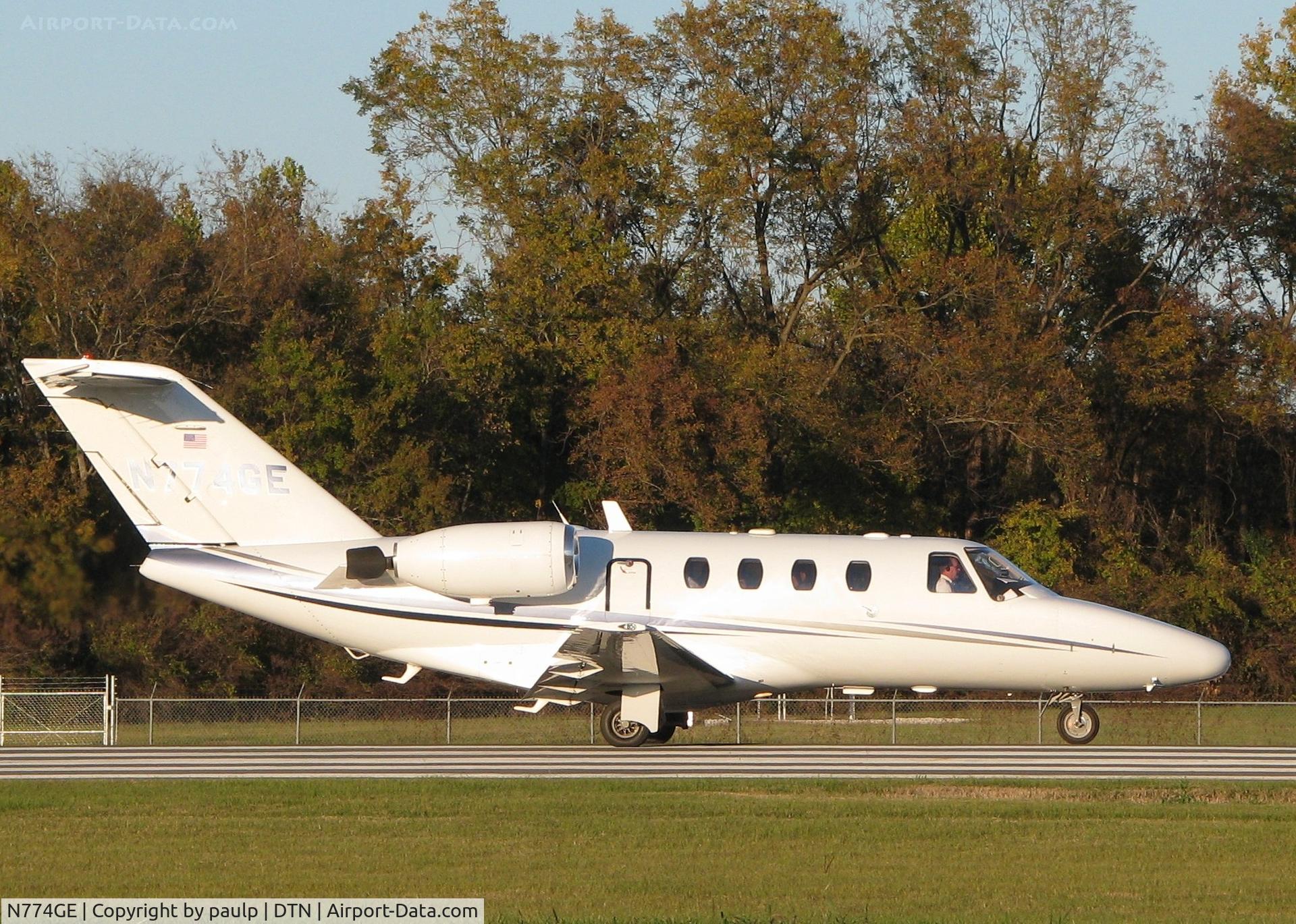N774GE, 2001 Cessna 525 CitationJet C/N 525-0457, Taking off from Downtown Shreveport.