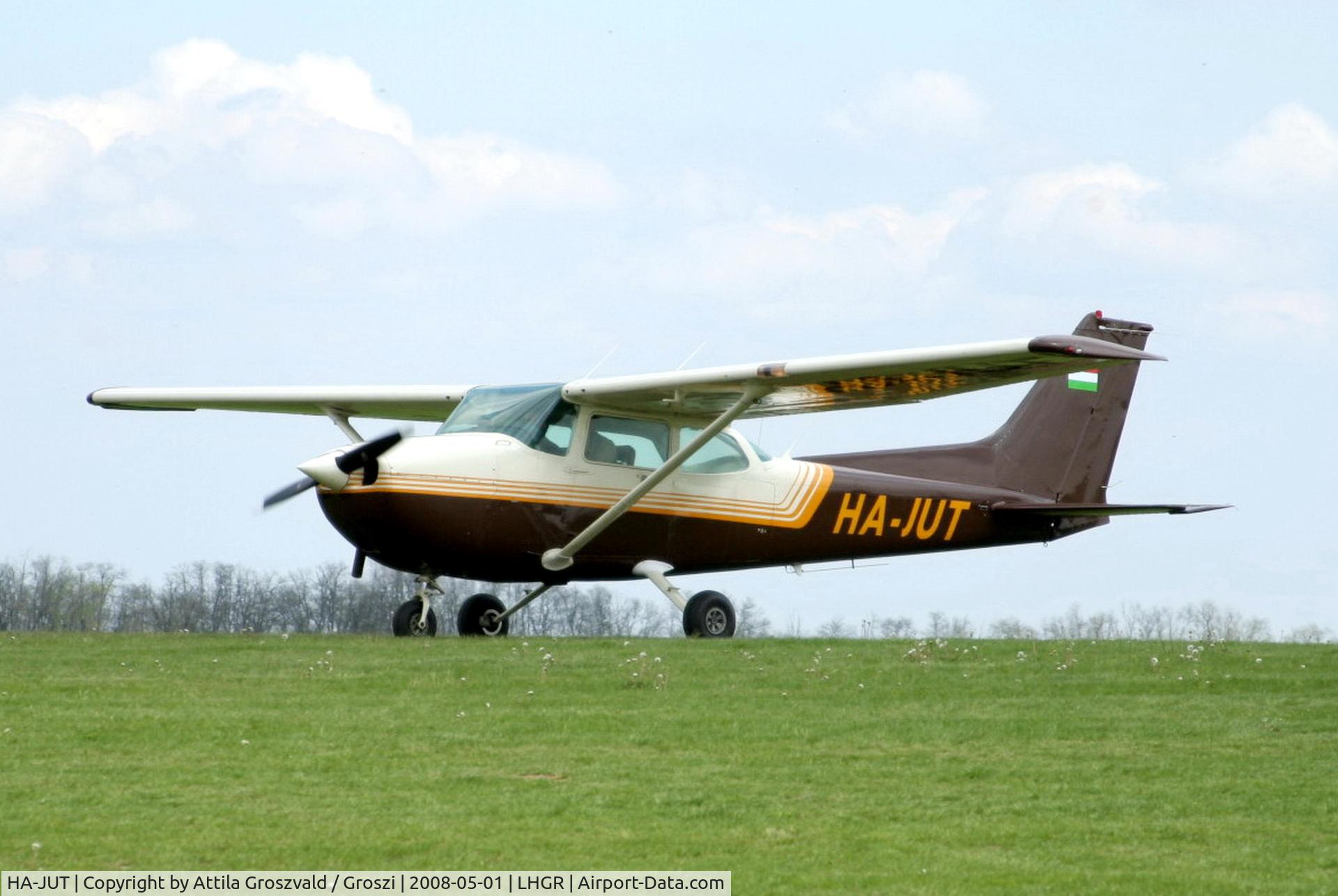 HA-JUT, 1985 Cessna 172P C/N 17276445, Gyuro Airport / LHGR-Hungary / Mayday holiday and Airshow