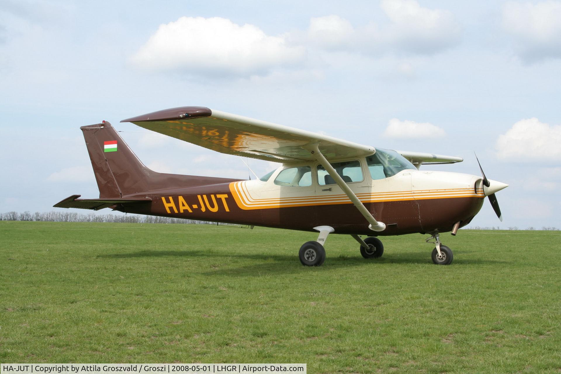 HA-JUT, 1985 Cessna 172P C/N 17276445, Gyuro Airport / LHGR-Hungary / Mayday holiday and Airshow