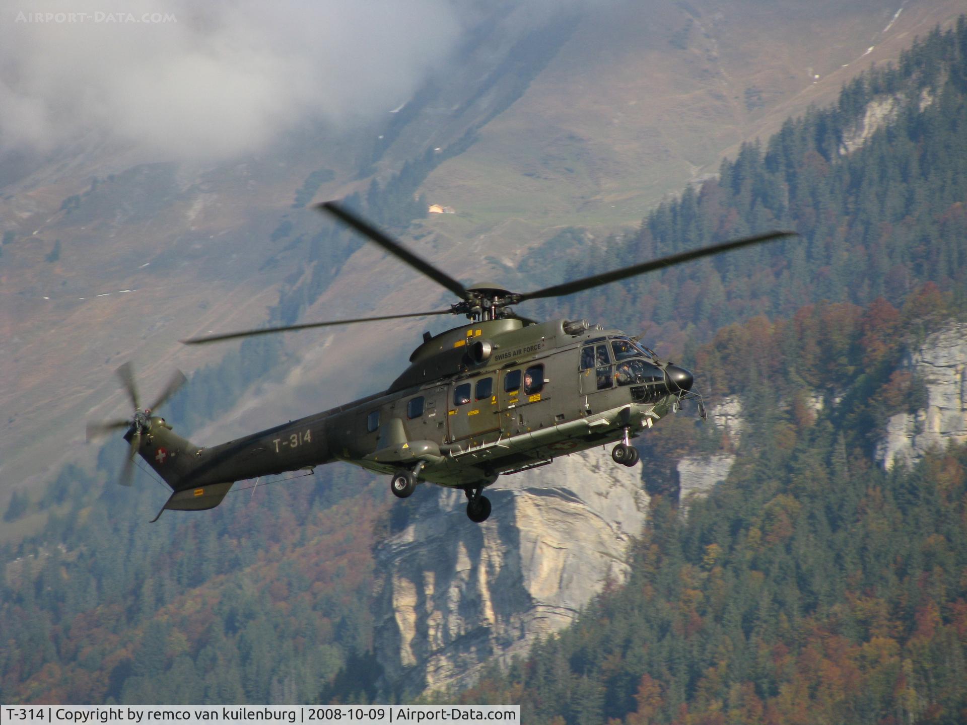 T-314, 1991 Aerospatiale TH89 Super Puma (AS-332M1) C/N 2328, .