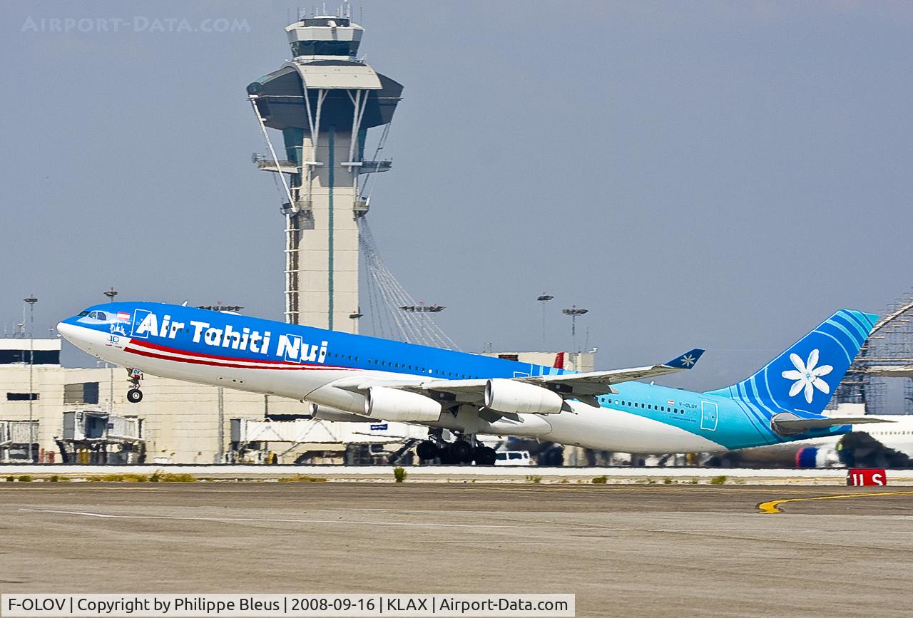 F-OLOV, 2005 Airbus A340-313 C/N 668, Tahitian beauty rotating on rwy 25R.