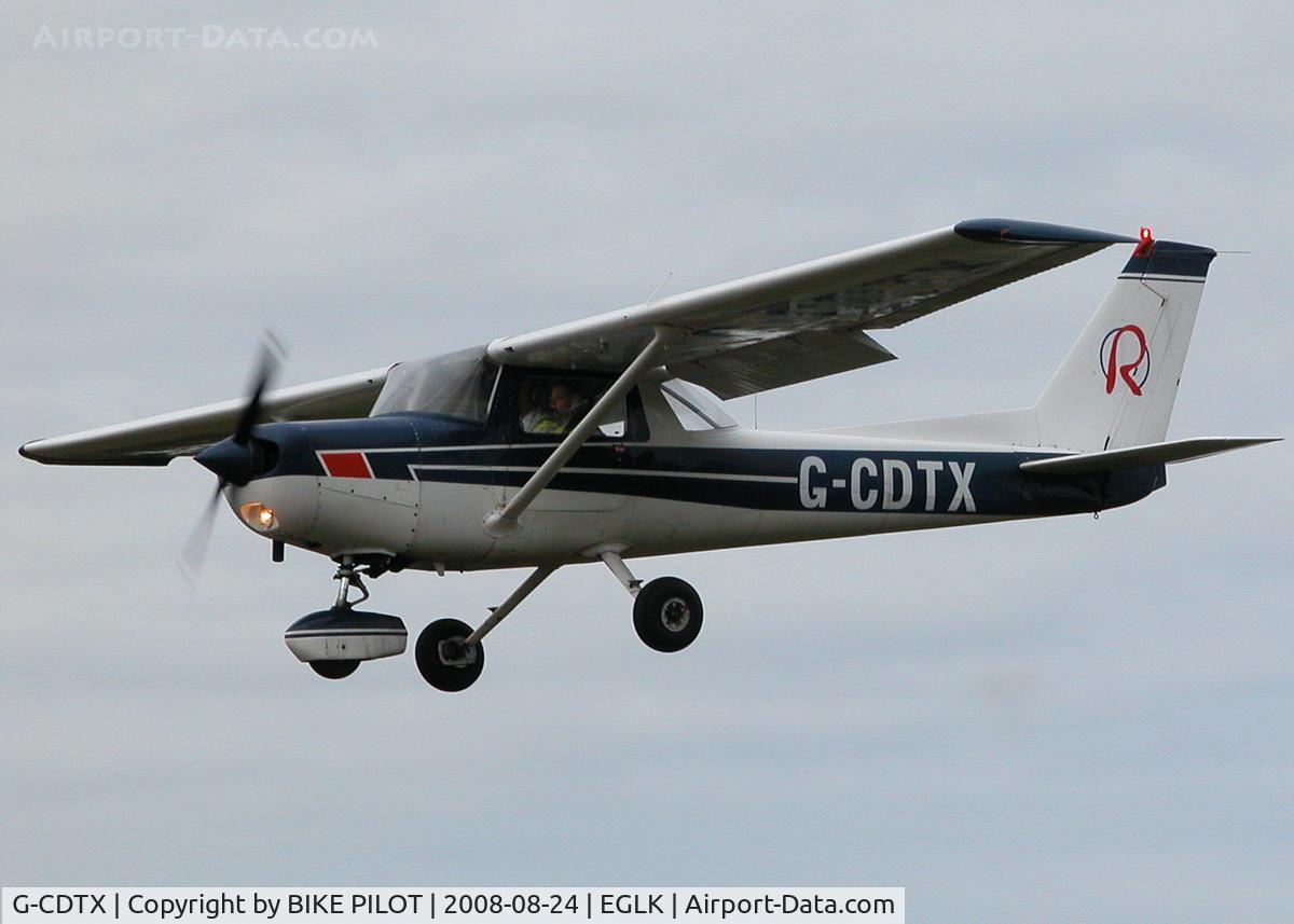 G-CDTX, 1979 Reims F152 C/N 1662, COMING IN TO RUNWAY 25