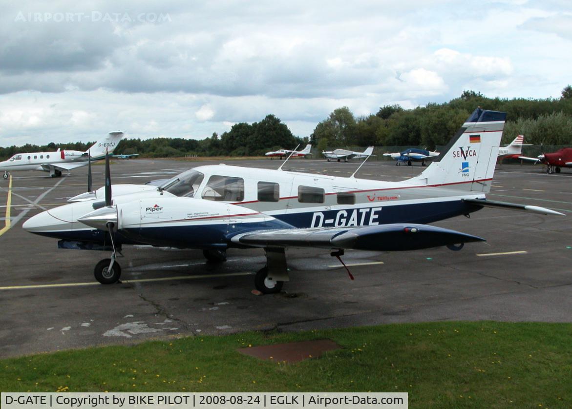 D-GATE, Piper PA-34-220T Seneca V C/N 34-49007, VISITOR IN SLOT ONE OUTSIDE THE TERMINAL