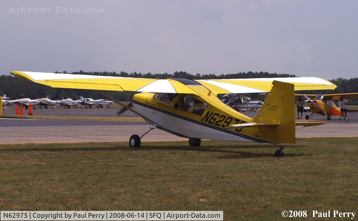 N62975, 1972 Bellanca 7ECA Citabria C/N 861-72, Waiting to take flight, near the fuel pit