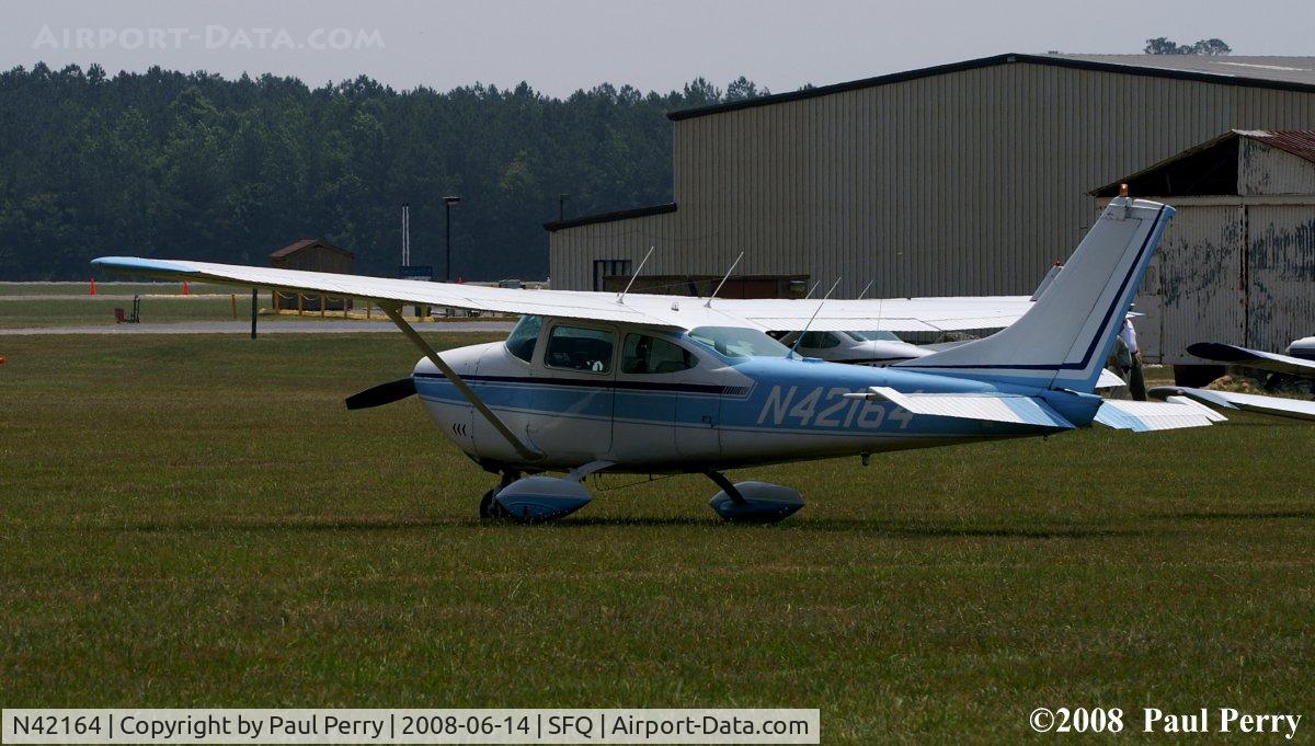 N42164, 1968 Cessna 182L Skylane C/N 18258882, Sunlit and bright in the morning